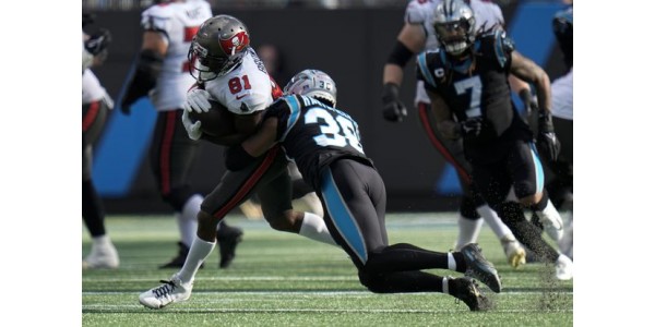 Los Tampa Bay Buccaneers esperan que Antonio Brown pueda madurar y estabilizarse
